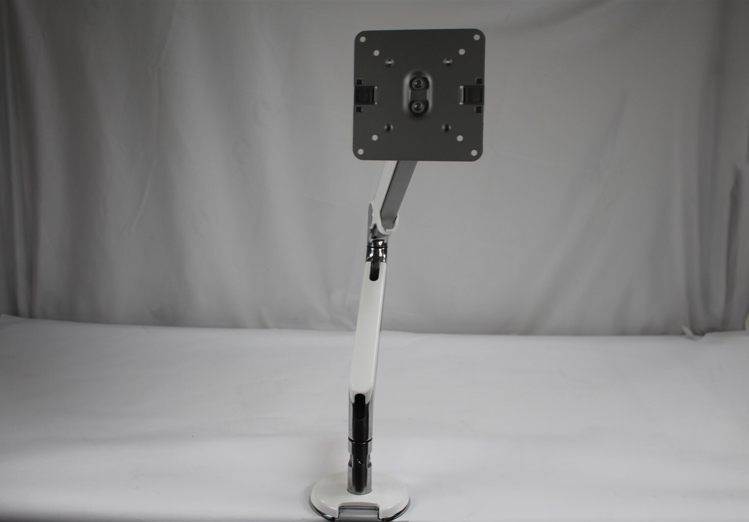 Humanscale M2 White Trim Single Monitor Polished Aluminum Clamp Arm 5-15lbs