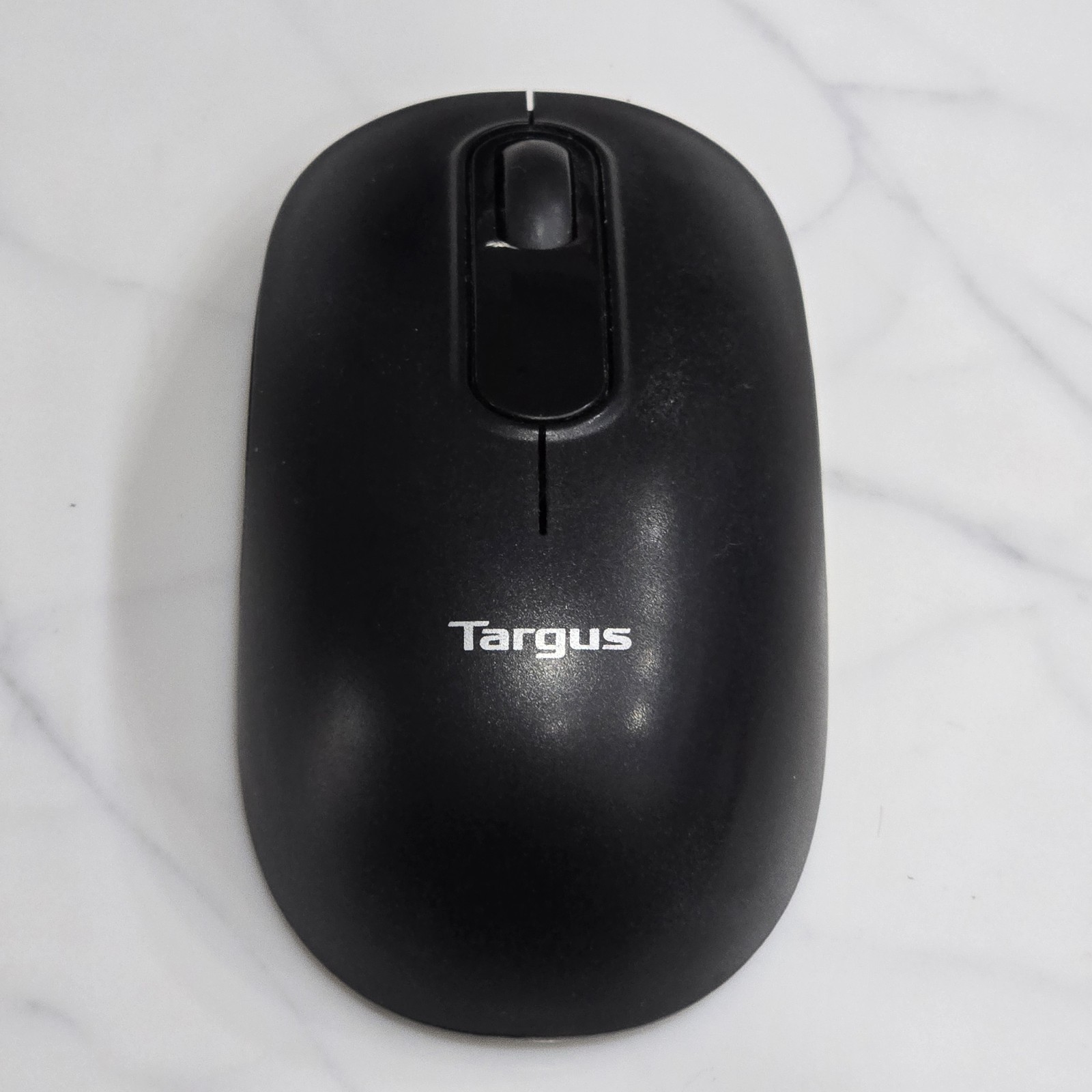 Targus Midsize Comfort Multi-Device Bluetooth Mouse Model AMB580 Black