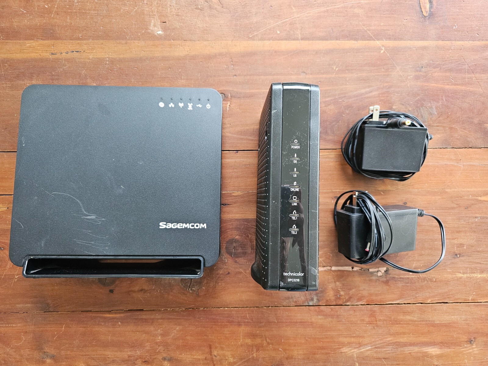 Spectrum Internet Modem DPC3216 and Wireless Router Sagemcom Fast 5260 Lot
