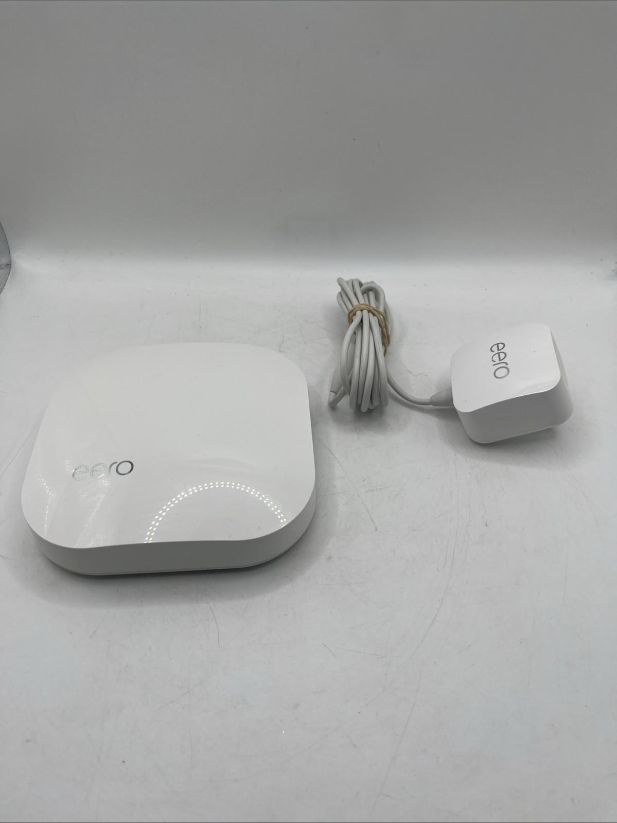 eero Pro 1st Generation Mesh WiFi Router or Extender White A010001 W/Power Cord