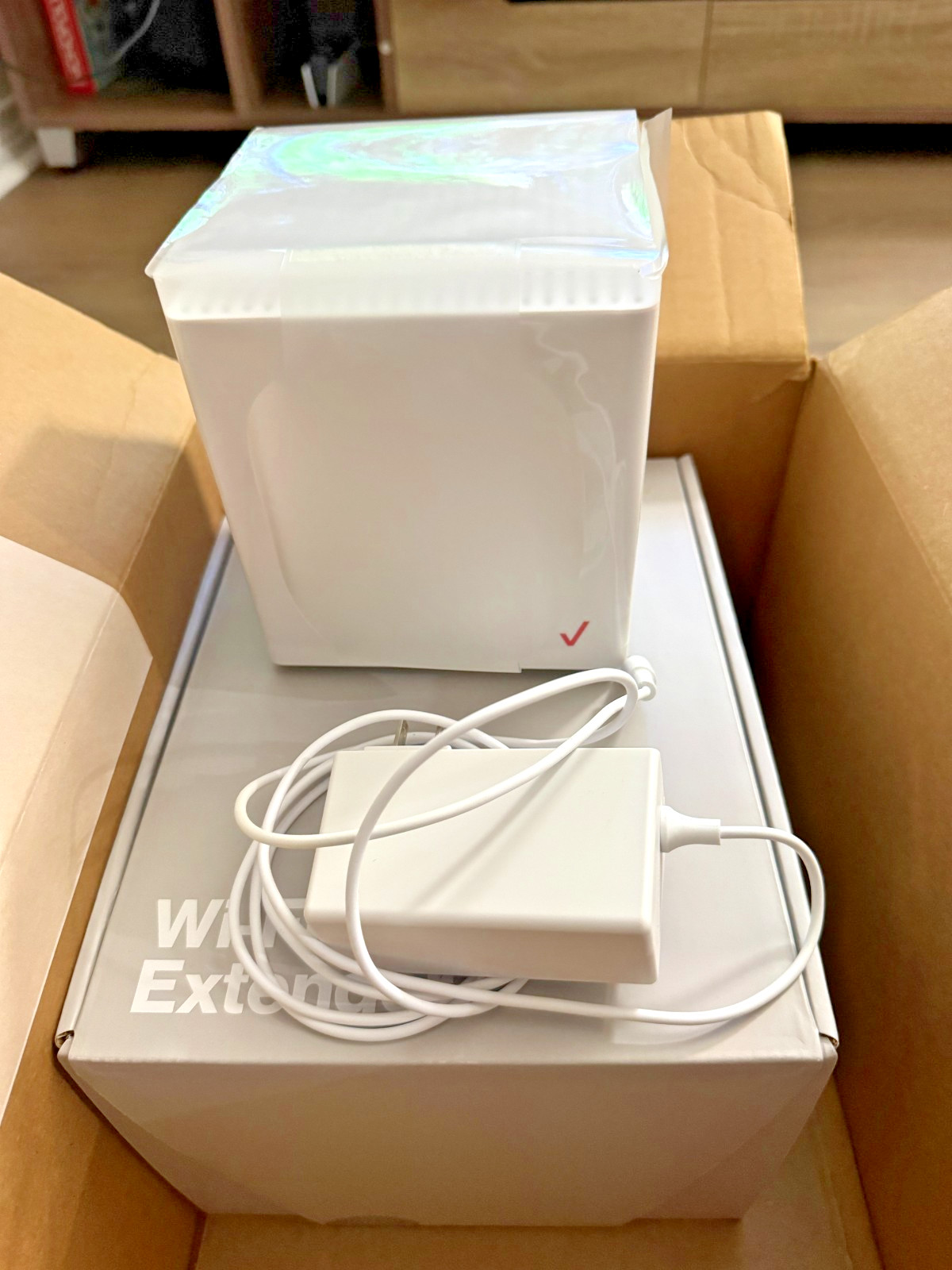 Verizon Internet Gateway WNC-CR200A 5G WiFi 6 Router - All accessories