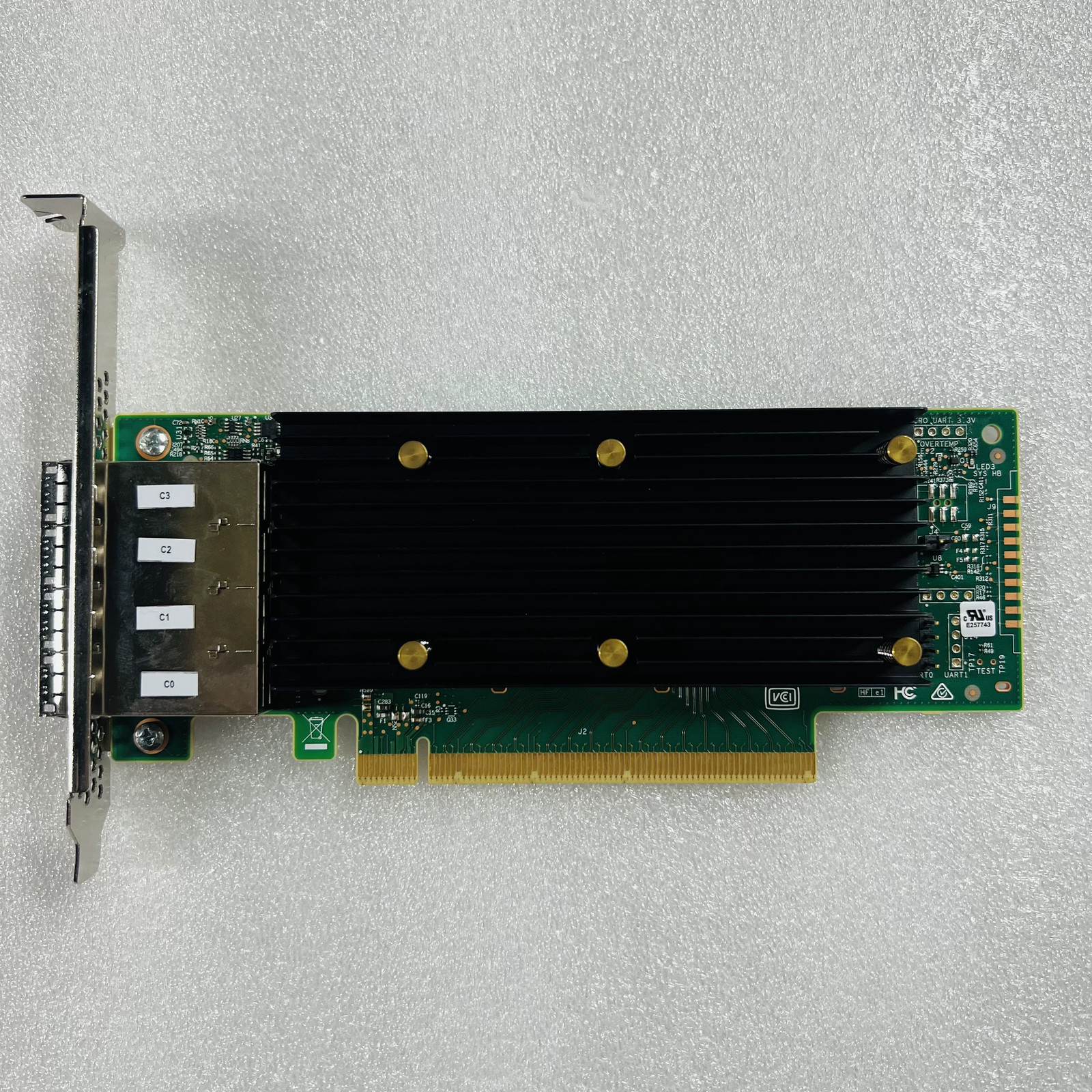 Broadcom LSI SAS 9405w-16e SAS3616W  HBA