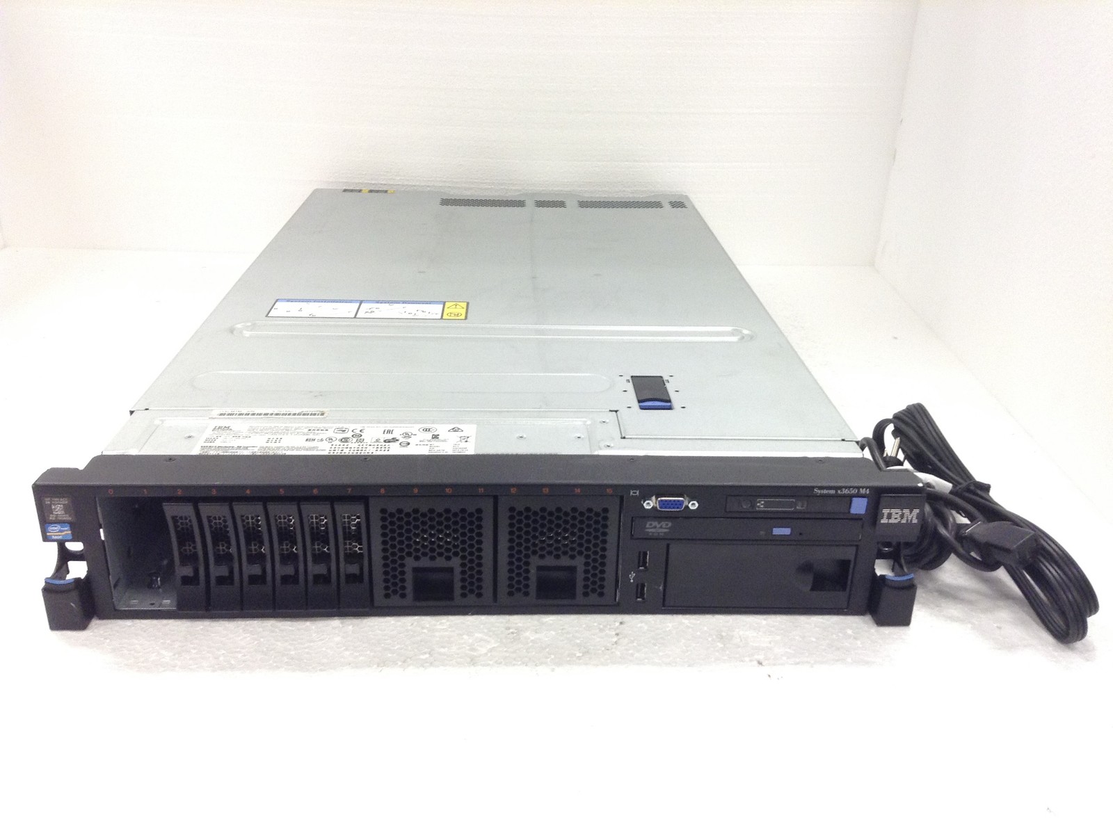IBM System x3650 M4 AC1 Server 2x Xeon E5-2690 2.90GHz 16GB NO HDD 