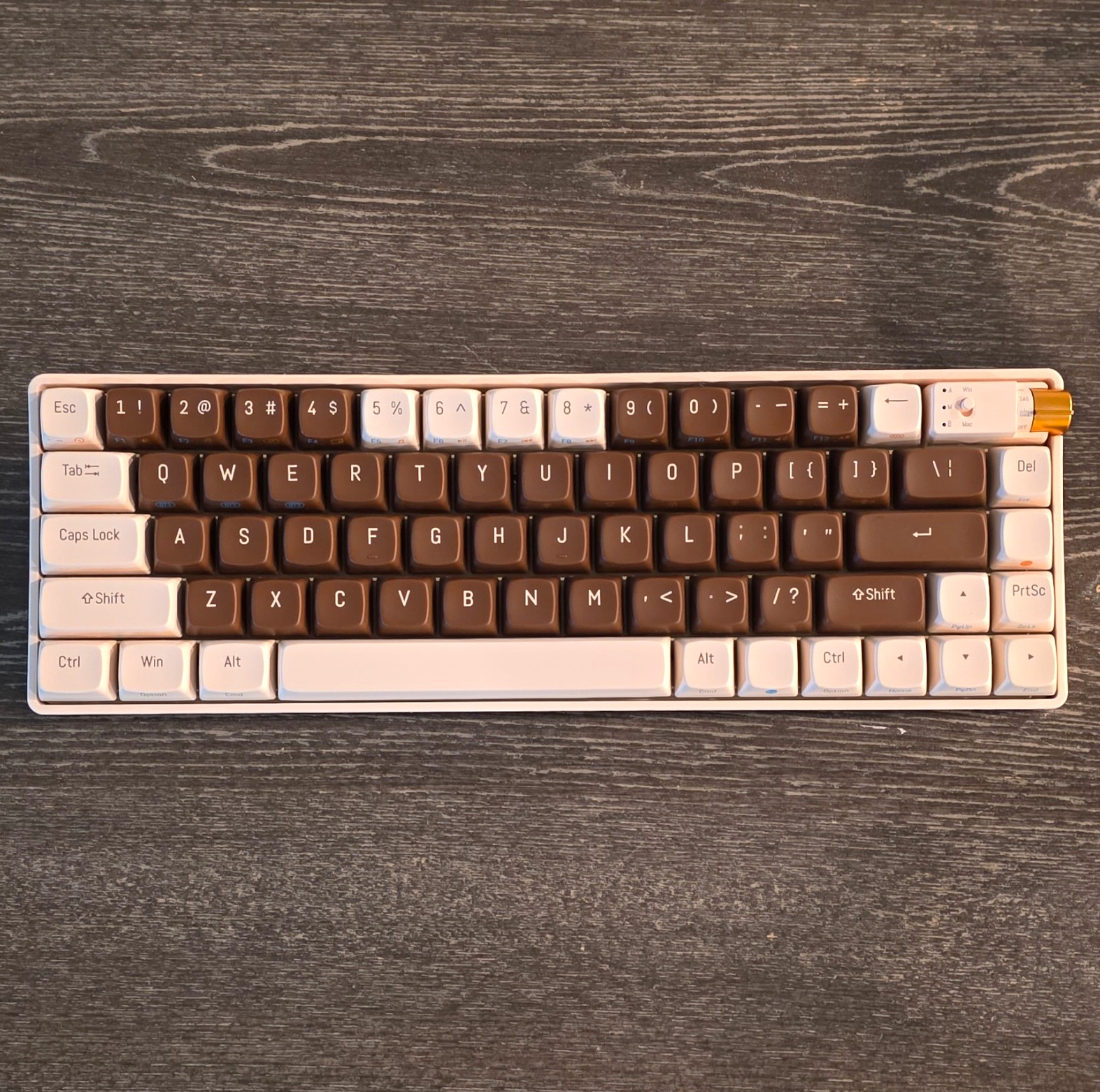 Compact 60% Mechanical Keyboard White/Brown Plastic Keycaps QWERTY English