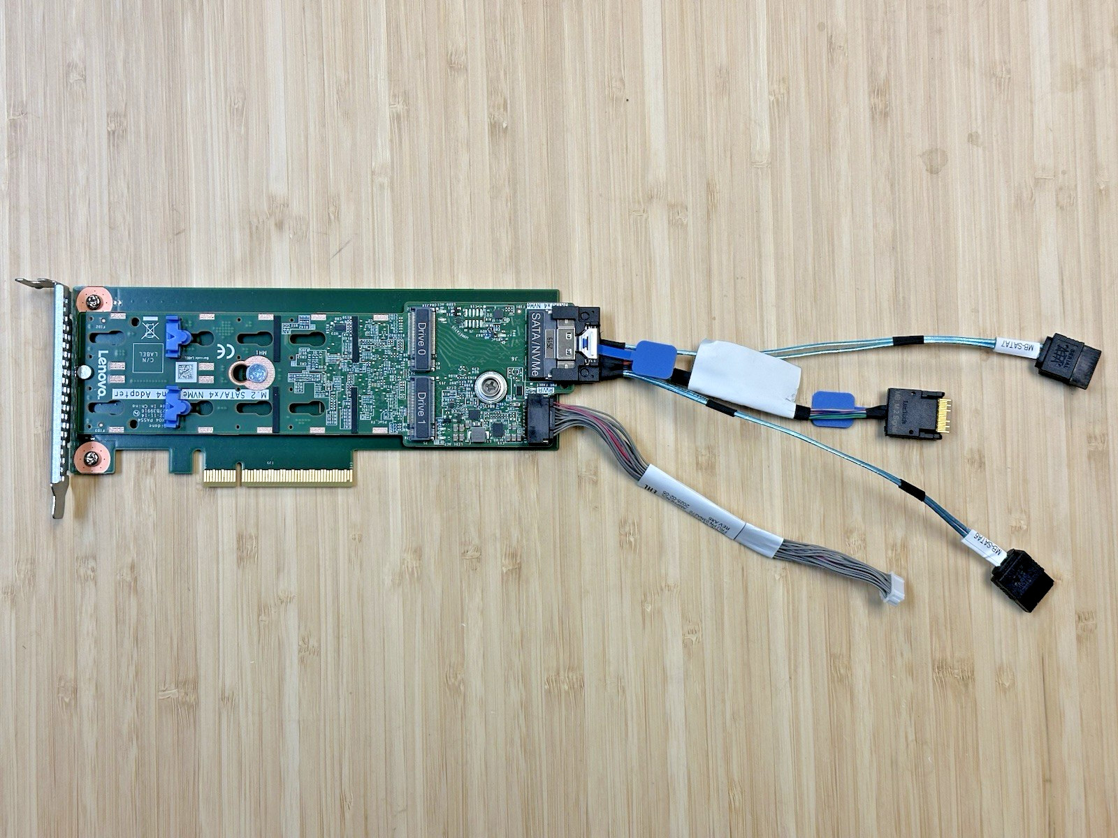 ThinkSystem M.2 SATA/x4 NVMe G4 2-Bay Adapter 4Y37A79663+Cables Power+Signal LP