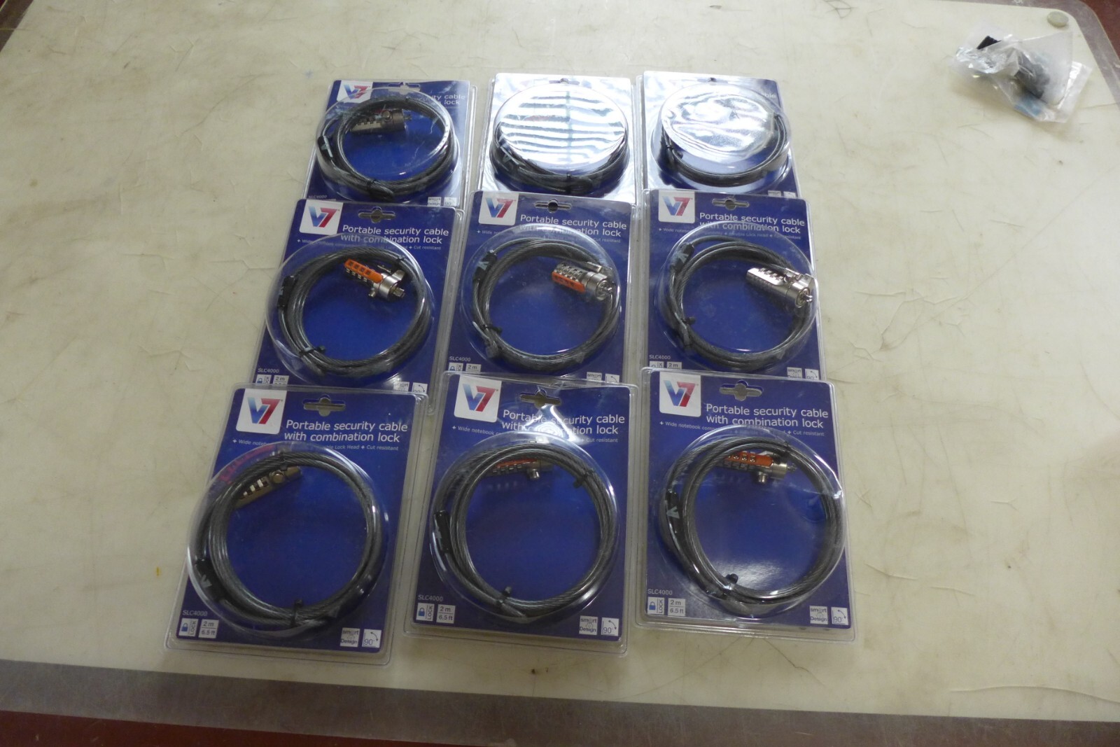R1 LOT OF 9 V7 PORTABLE SECURITY CABLE W COMBO LOCK 6.5FT NEWS 