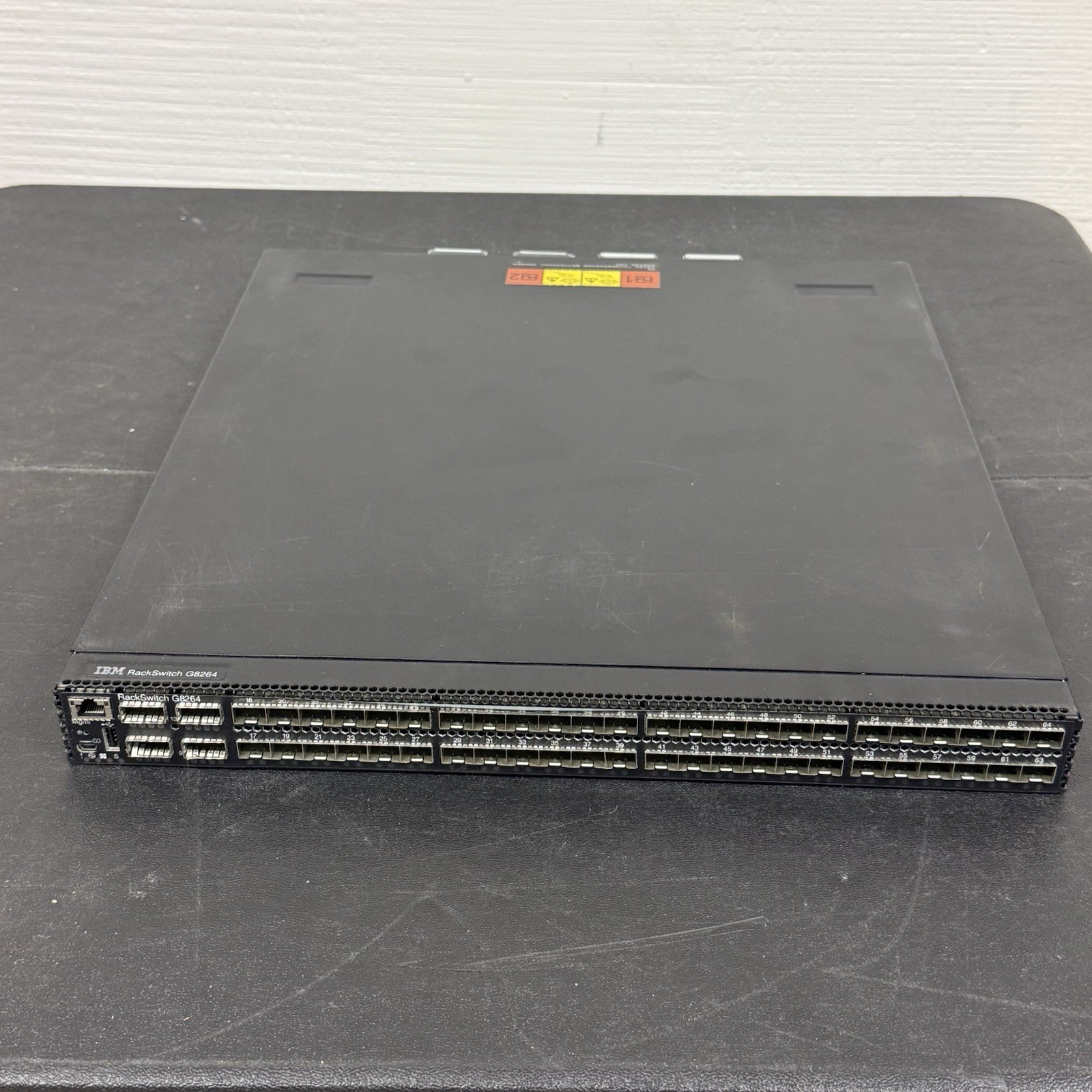 IBM RackSwitch G8264 88Y6021 Network Switch Model 7309-HC3 / 7309-G64