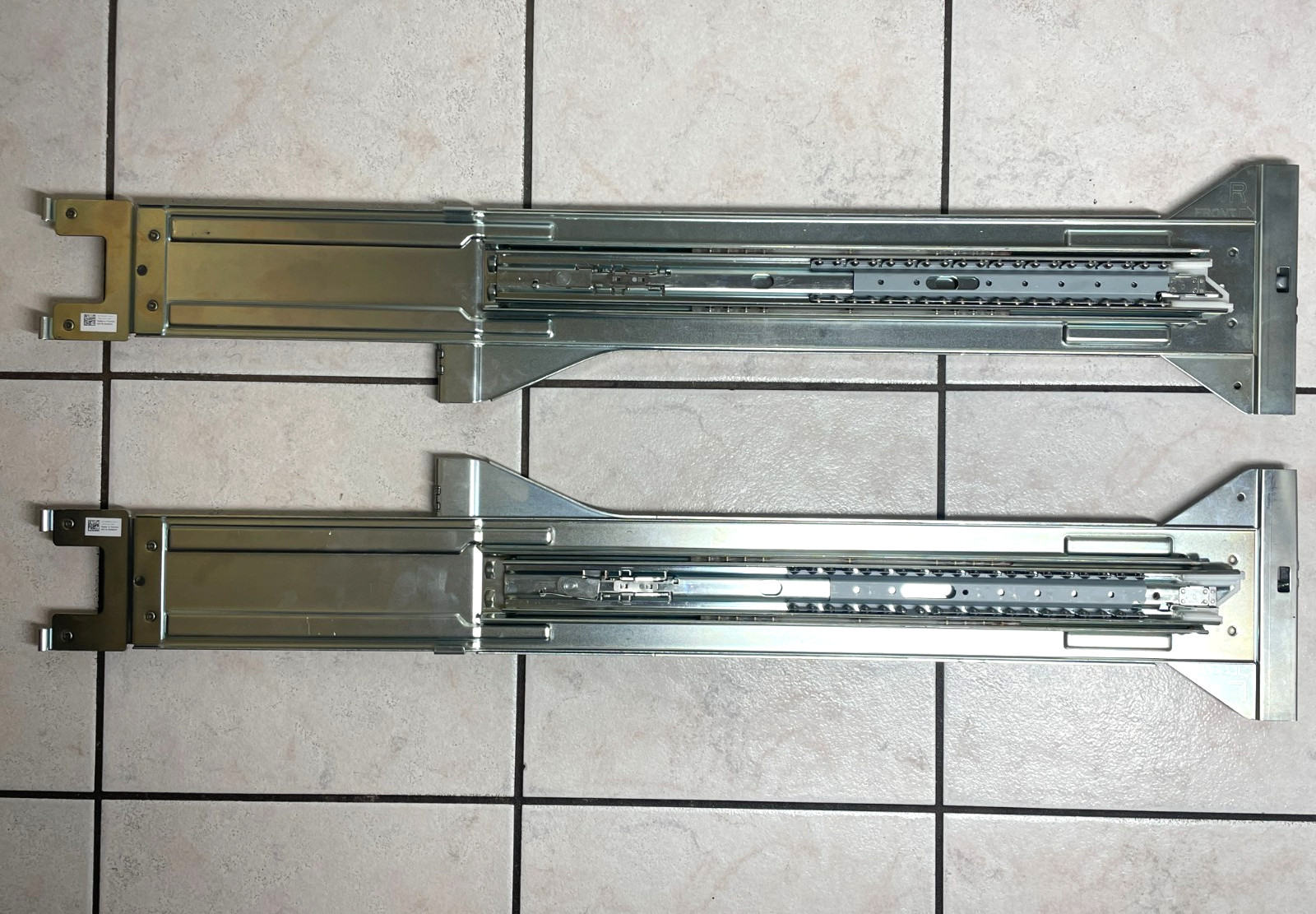 Dell EqualLogic PS6500 PS6510 4U Sliding Rack Rails M3RF8 K3NPF