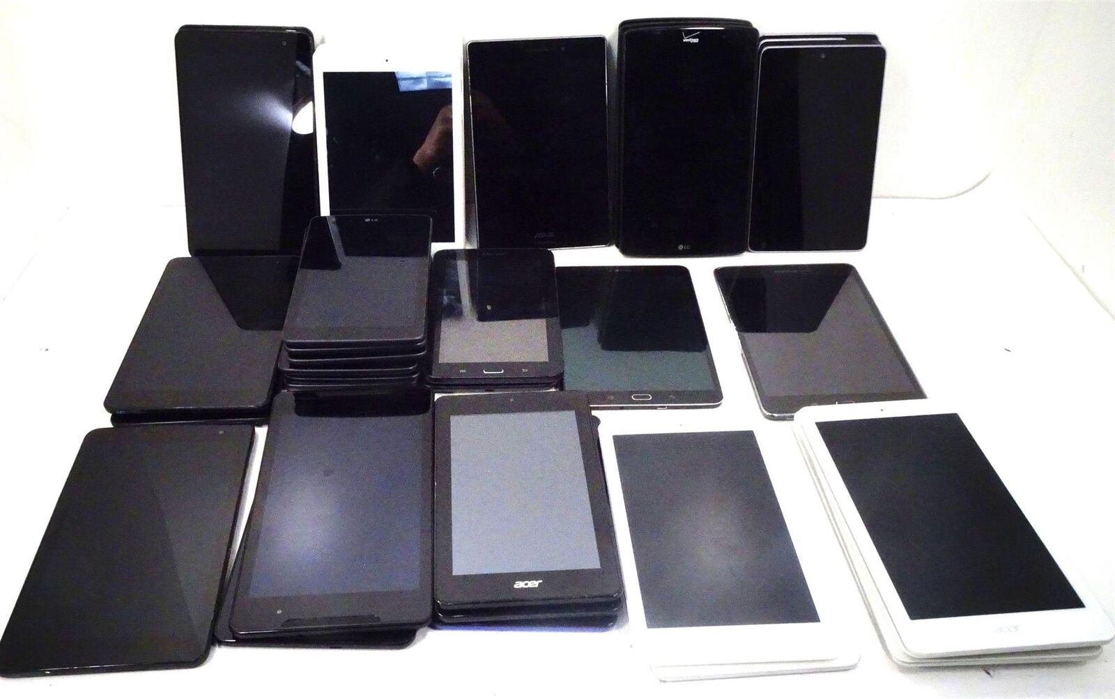 Lot 35 Mix Brands Tablets untested - Please Read