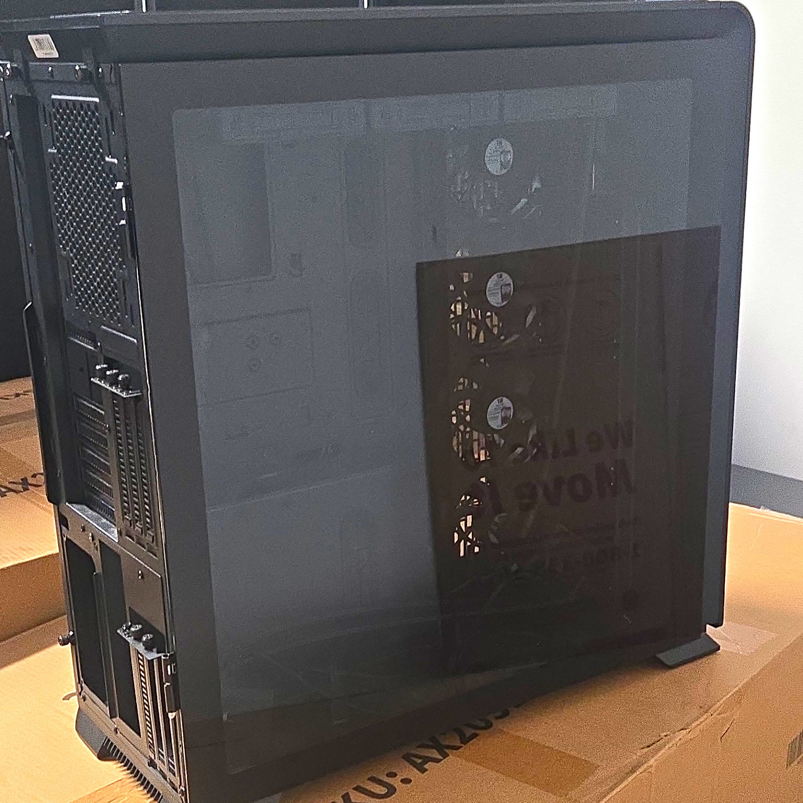 Phanteks Enthoo 719 With Phanteks Revolt X 1200w