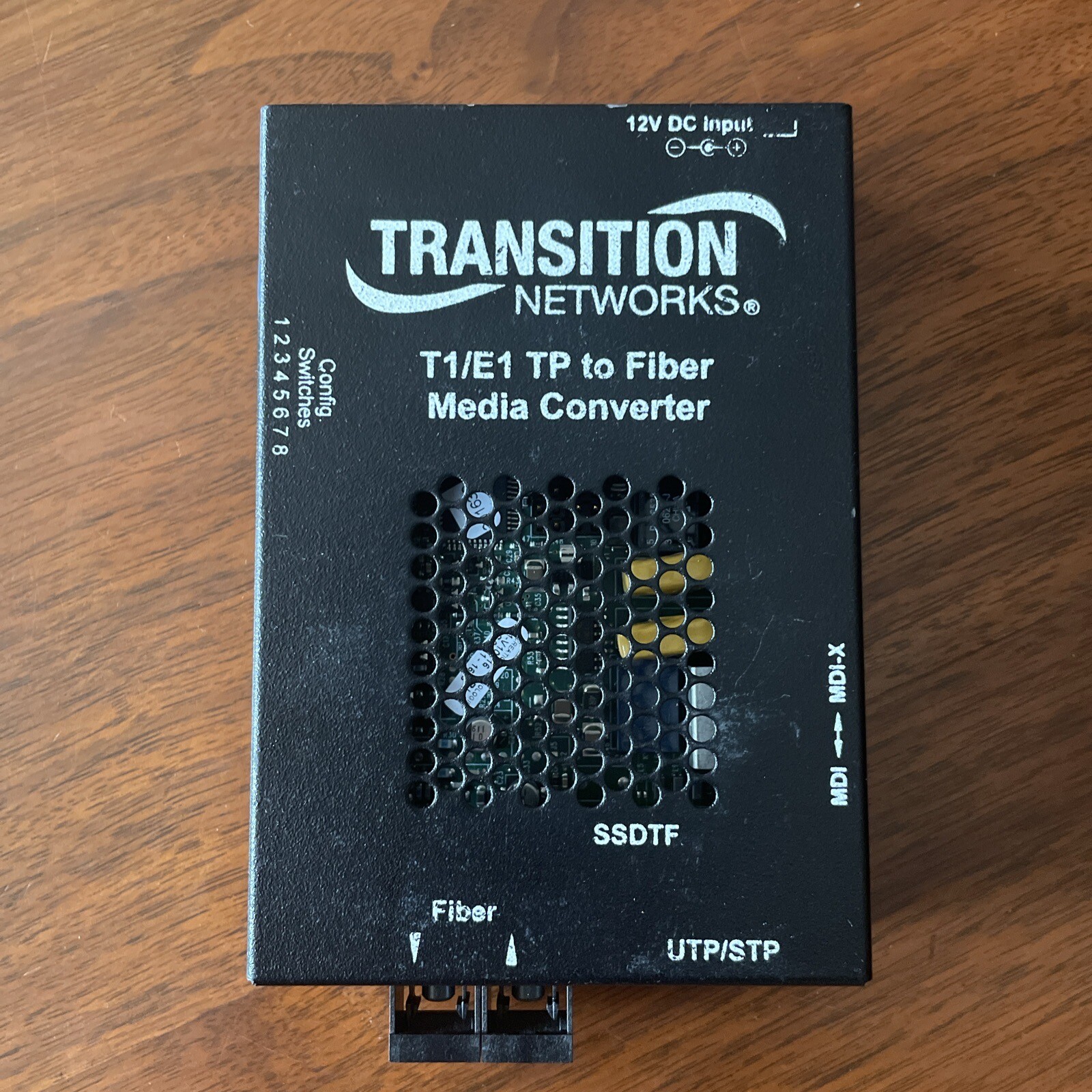 TRANSITION NETWORKS T1/E1 TP TO FIBER Media Converter Used