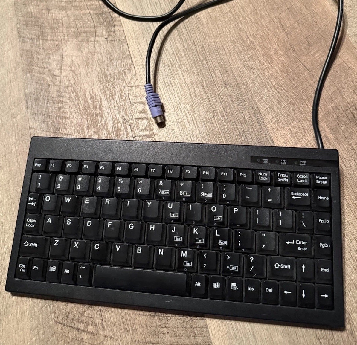 SolidTek ACK-595 Compact Mini Keyboard - PS/2 Wired- Black - Tested & Working