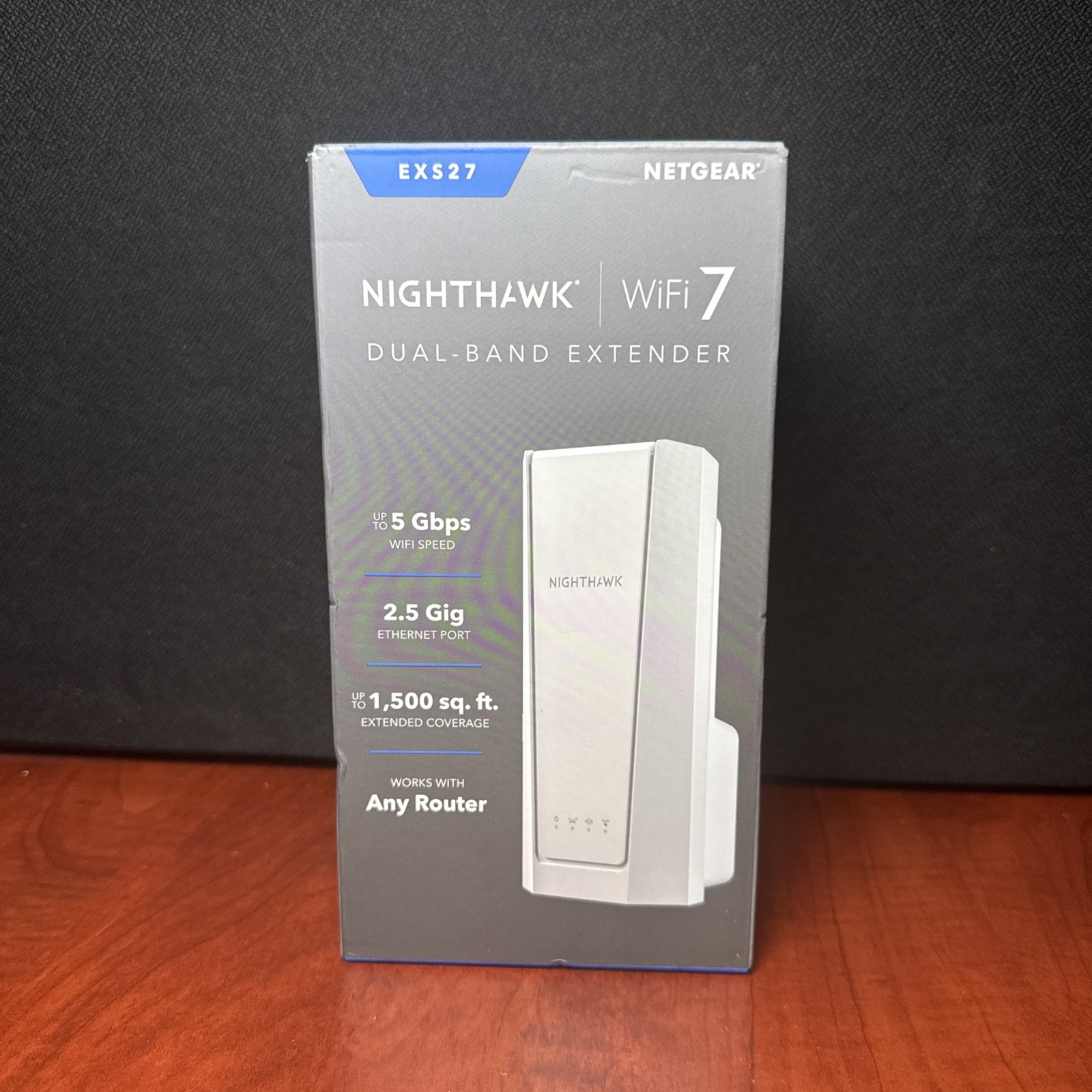Netgear EXS27-100NAS Nighthawk - Wi-Fi 7 5 Gbit/s Wireless Range Extender (3802)