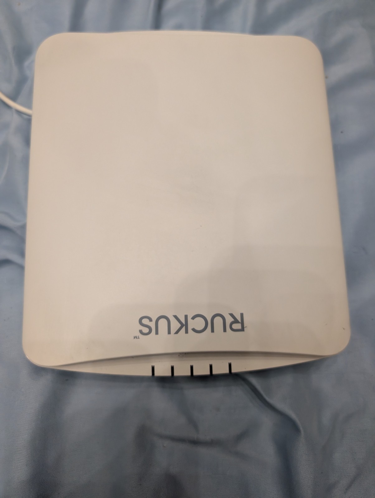 Ruckus ZoneFlex R710 Wireless Access Point WAP 901-R710-US00