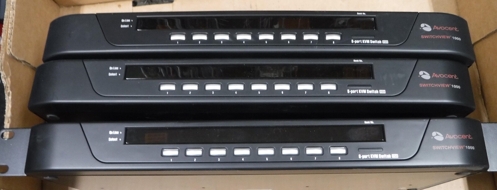 AVOCENT  SWITCHVIEW 1000  LOT OF 3  