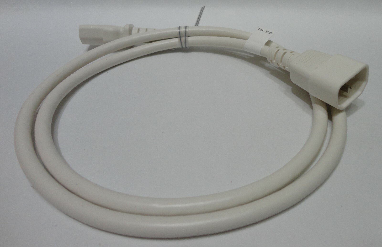 C2G/Legrand 18/3 AWG C14-C13 Computer Extension Power Cord 4 Ft (17497) White