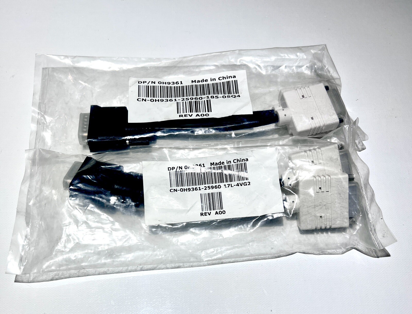 Two DELL 0H9361 Molex DMS-59 to Dual DVI Y Video Monitor Splitter Cable NOS 