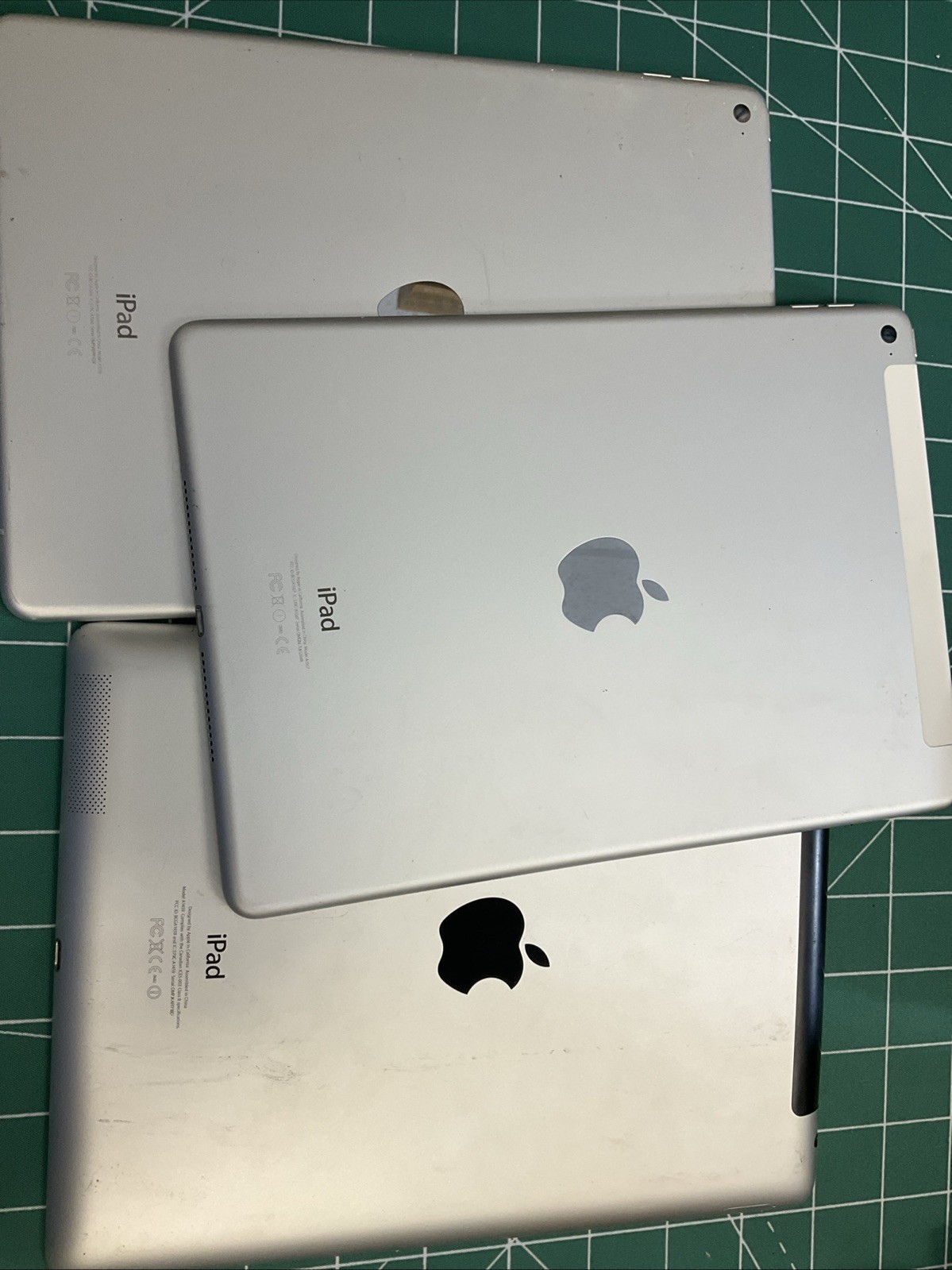 Lot Of 3 Ipads Different Model, As Is Read Description, Parts Or Repairs
