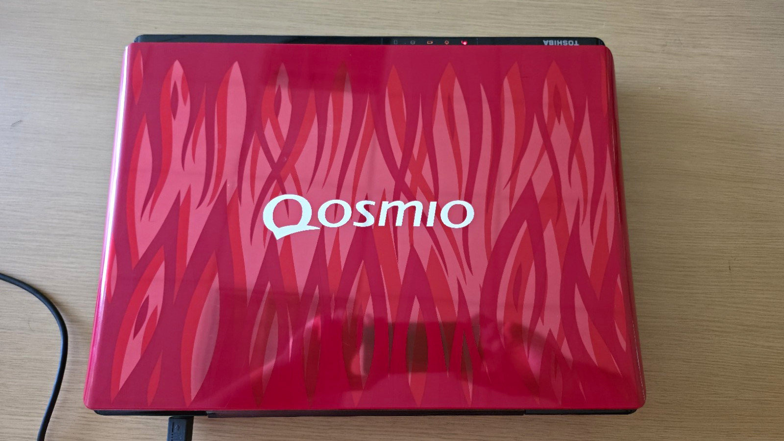 Toshiba Qosmio 17.3" Gaming Laptop Core 2 Duo 4GB RAM 9700M GTS Win10