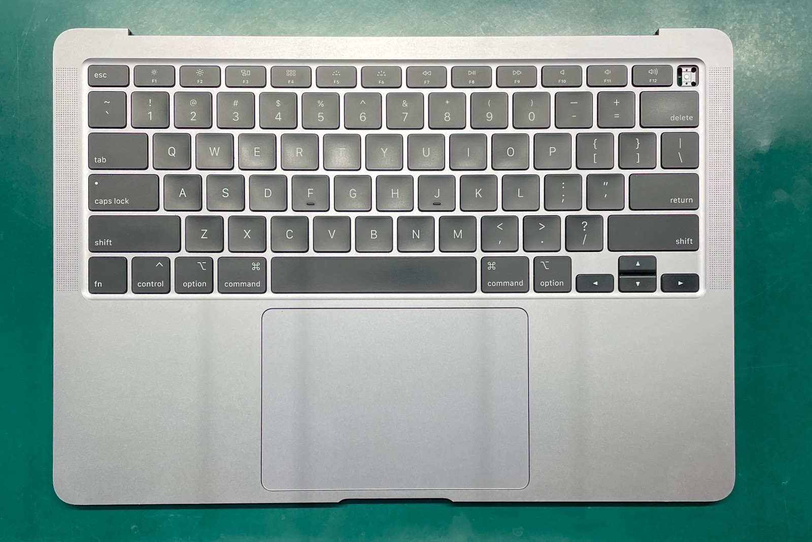 Grade A MacBook Air 13" A2179 2020 Palmrest Top Case Cover W Trackpad Space Gray