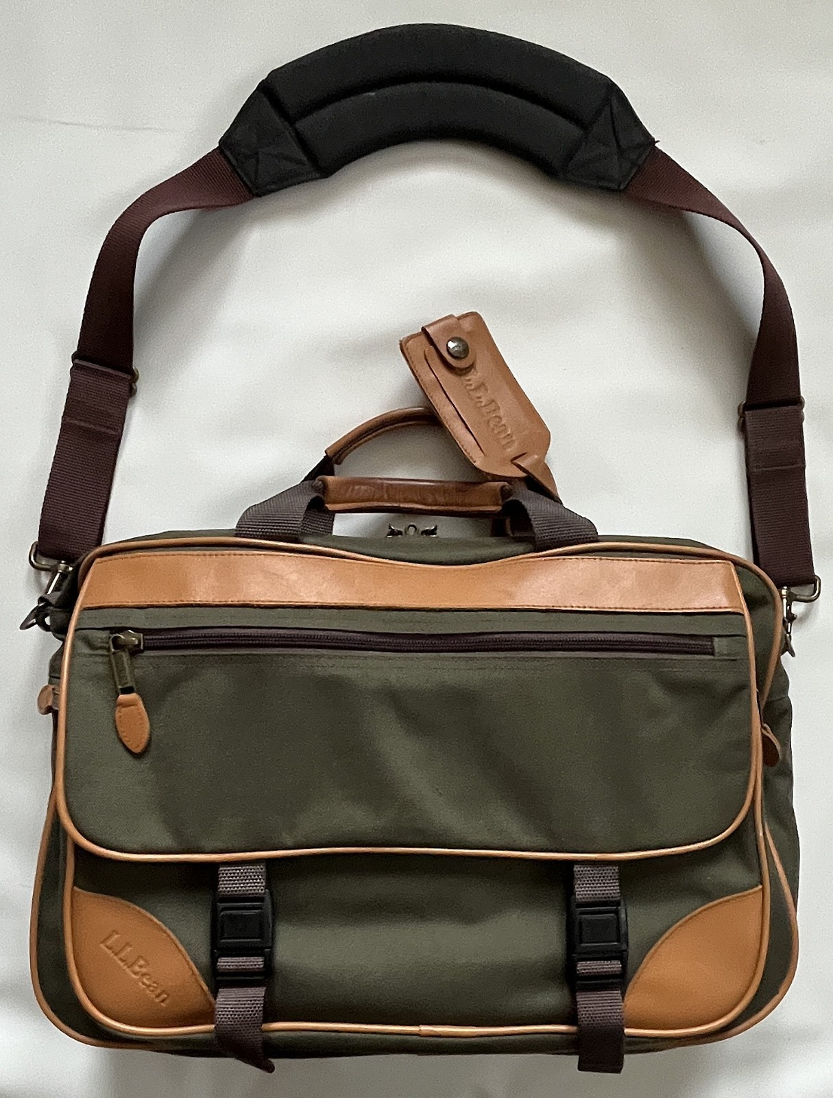 L. L. BEAN Vintage Green Canvas Tan Leather Messenger Laptop Travel Bag