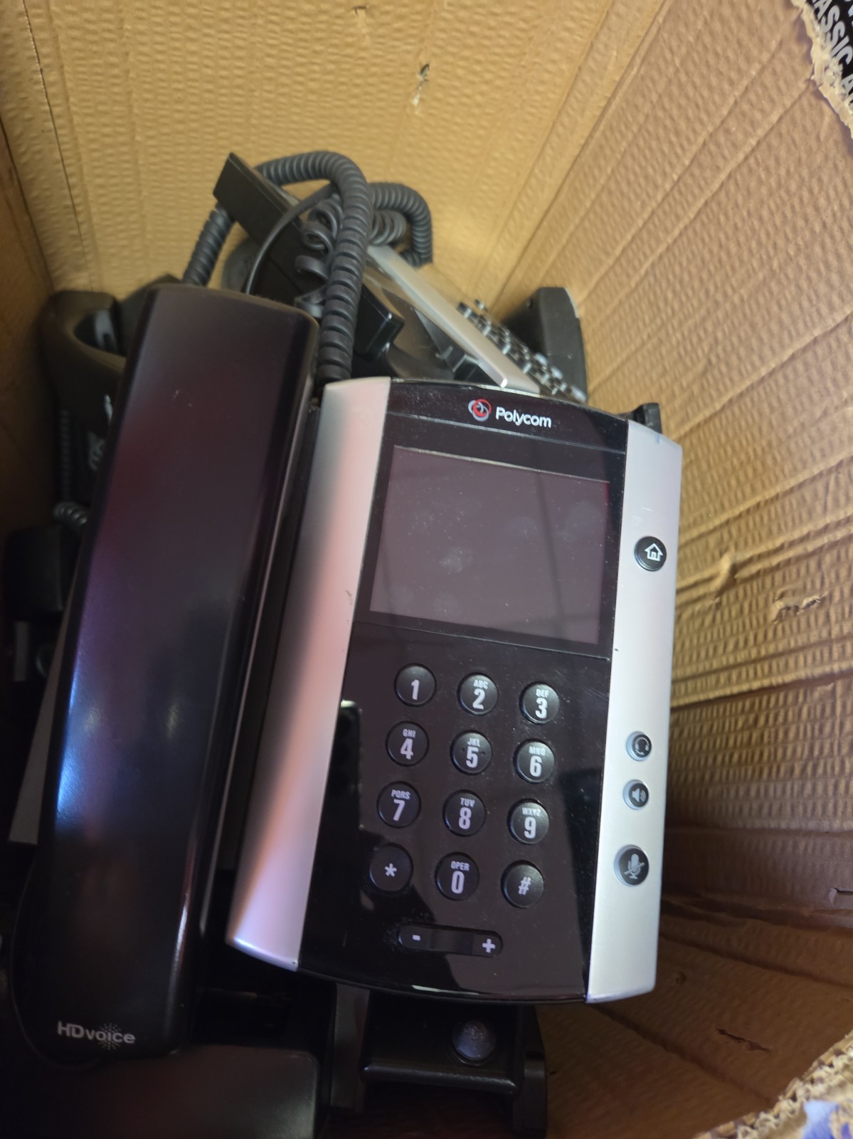 Lot Of 8 Polycom VVX 500 Business Phones