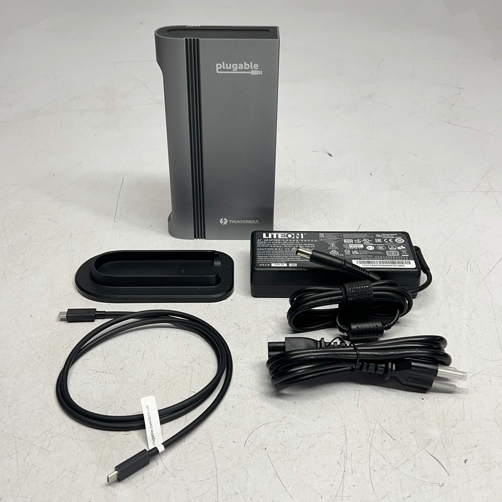 PLUGABLE Thunderbolt 4 16-in-1 Docking Station For Macbook Air/Pro TBT4-UDZ