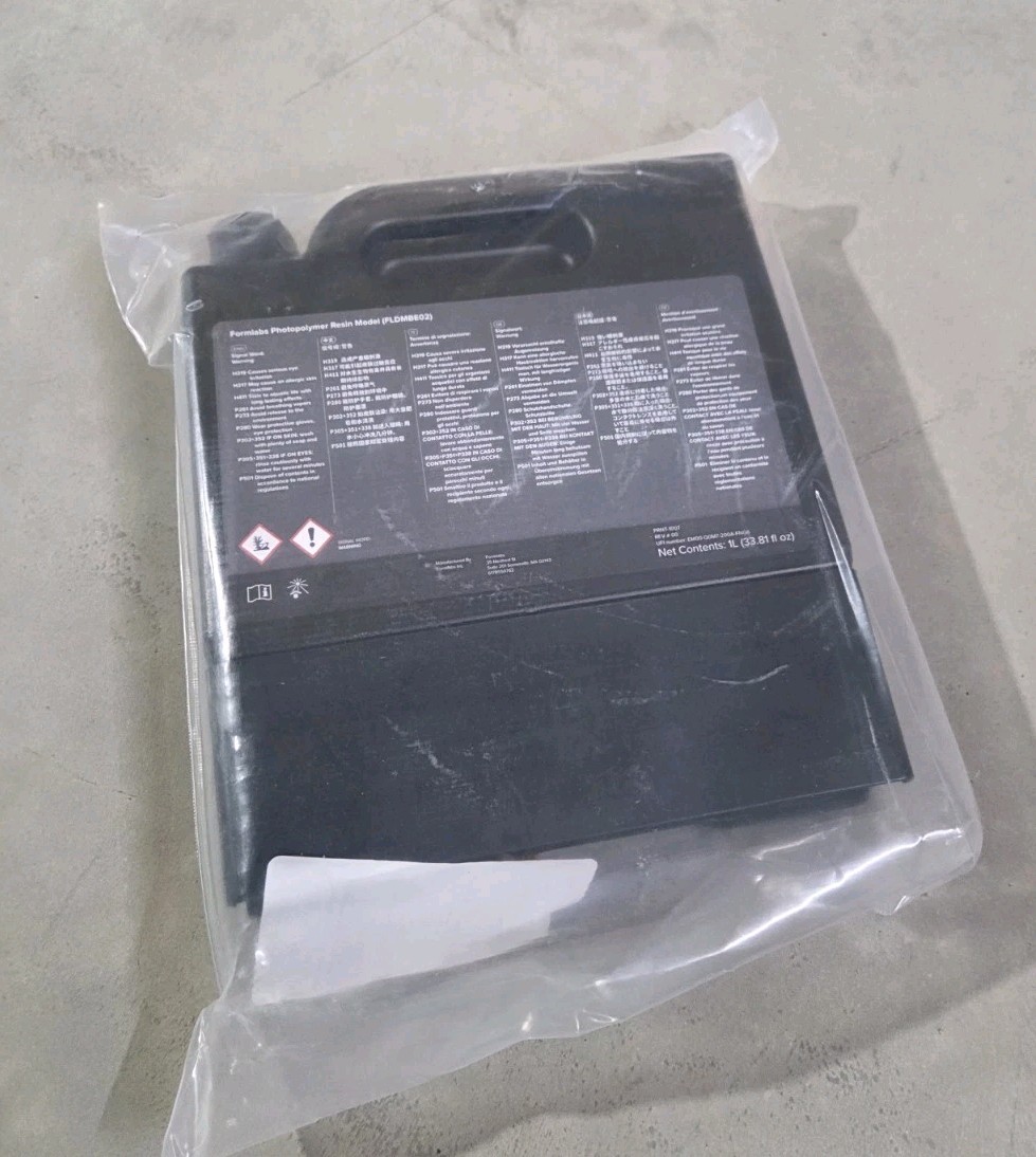 Formlabs Model V2 Photopolymer Resin Model FLDMBE02