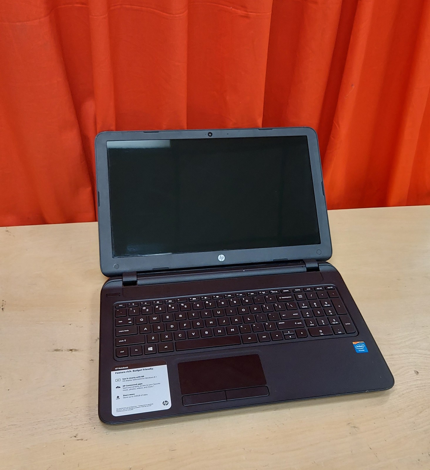 Broken HP 15-F004WM Laptop Computer 15.6" HD Screen Intel Celeron N2830 1510
