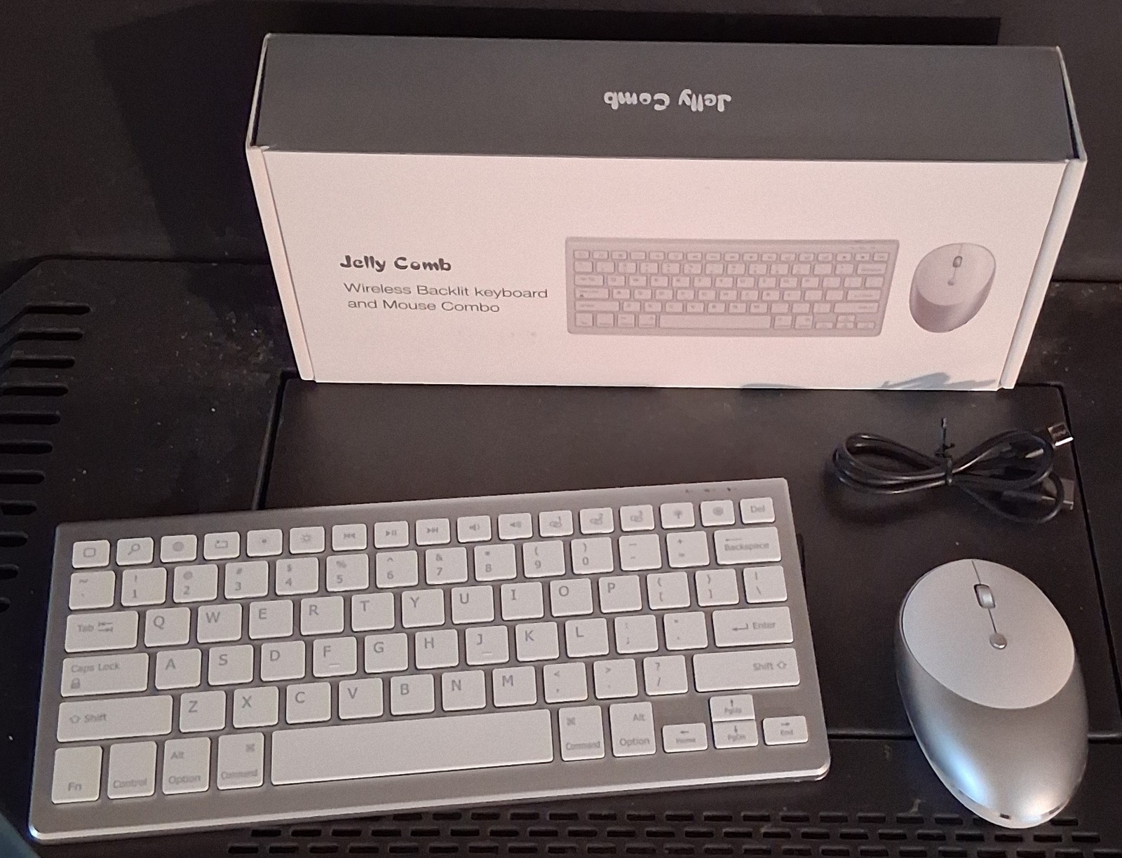 Gift Jelly Comb Wireless & BT Backlit Keyboard & Mouse Combo IWG-LJTZ01 White