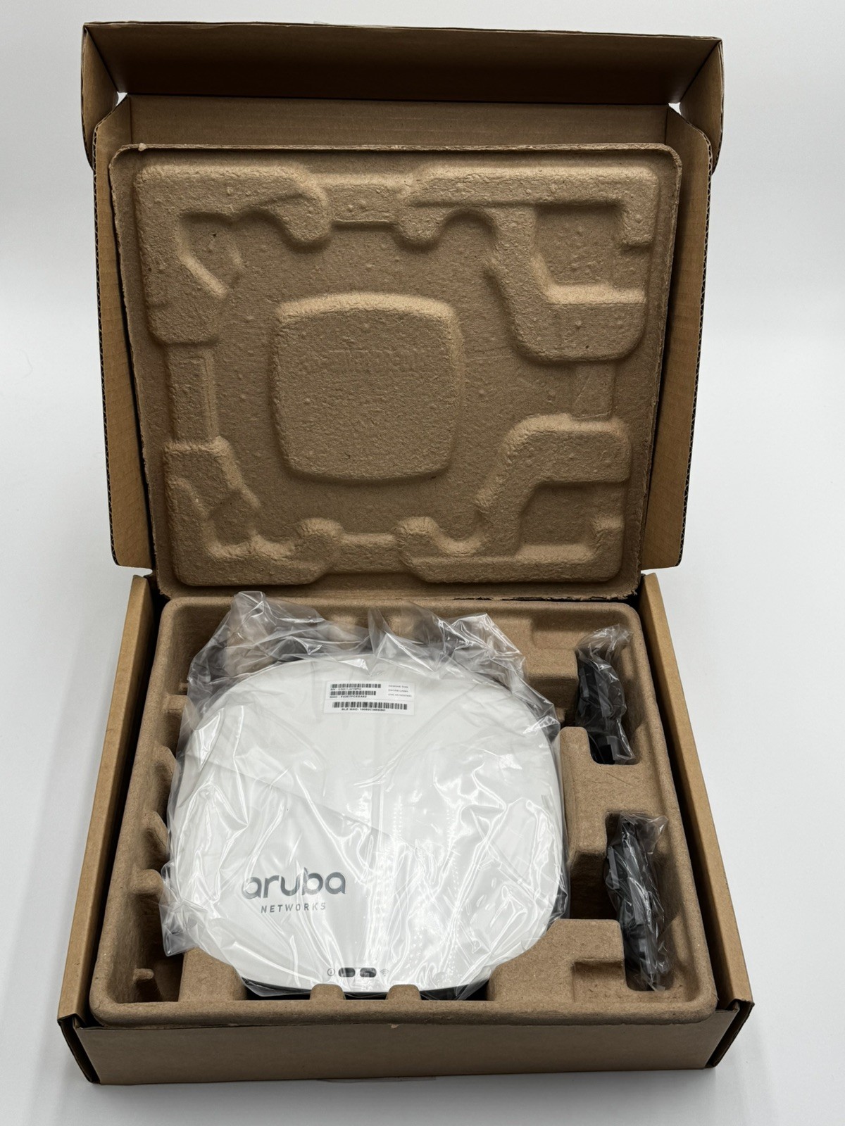JW801A Aruba AP-335 802.11n/ac 4x4:4 Dual Radio Integrated Antenna 2.5+1 GbE AP
