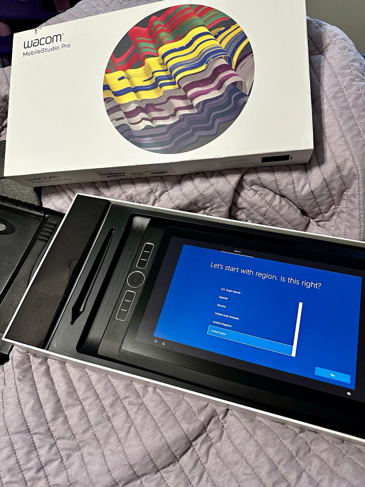 Wacom MobileStudio Pro Graphics Tablet w/ Pen Stylus and Kensington Stand