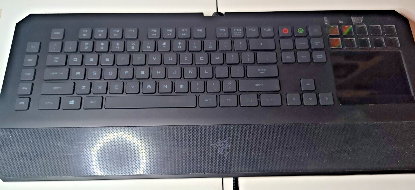 Razer DeathStalker Ultimate RZ03-0079 Gaming Keyboard Switchblade LCD Used