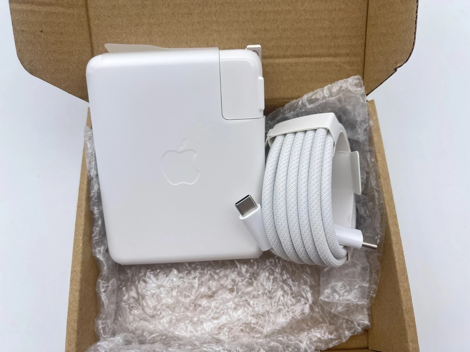 Genuine Apple 140W USB-C Power Adapter for Macbook Pro 13"14"15"16" A2452+Cable