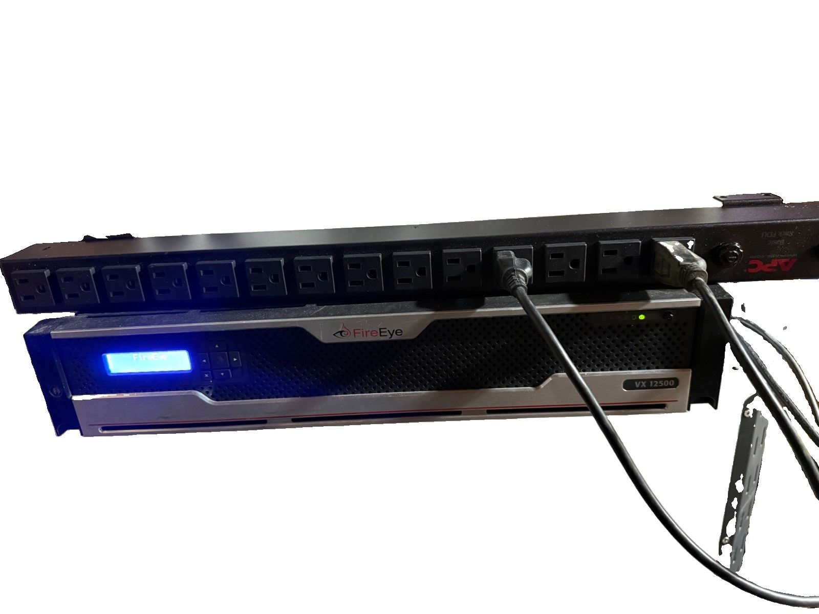APC AP9551 0U Vertical Basic Rack PDU - 20A, 120V, 14-Outlet