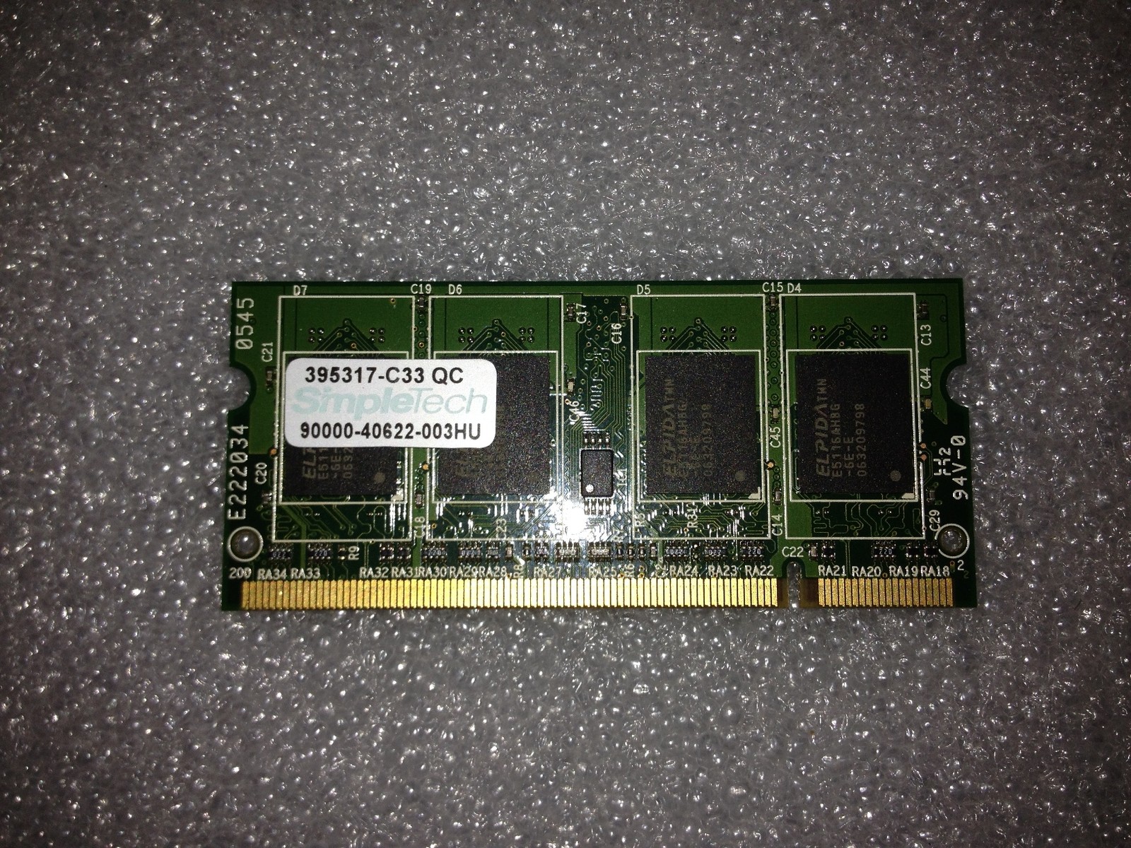 SimpleTech 395317-C33 512MB PC2-5300 667MHz CL5 200-Pin DDR2 SoDimm Memory