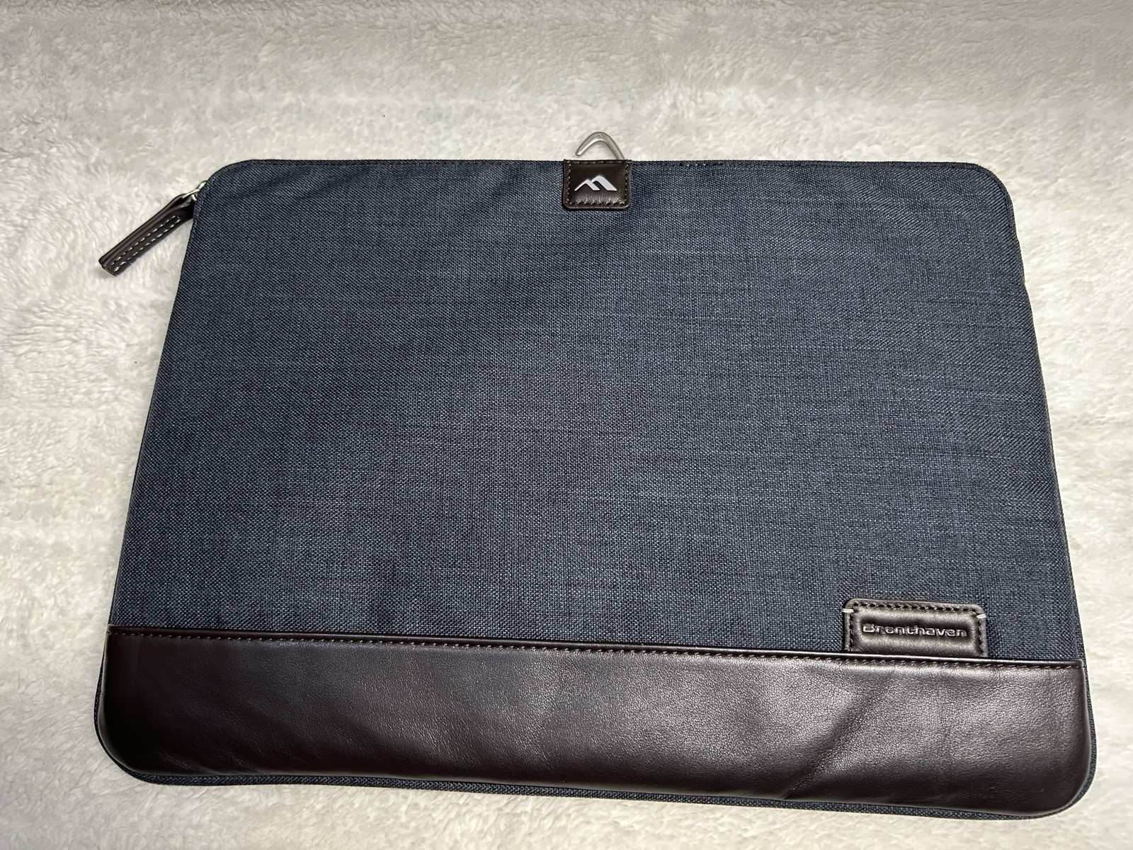 Brenthaven Collins Collection Laptop Sleeve Case Blue Chambray Fits 13-14"