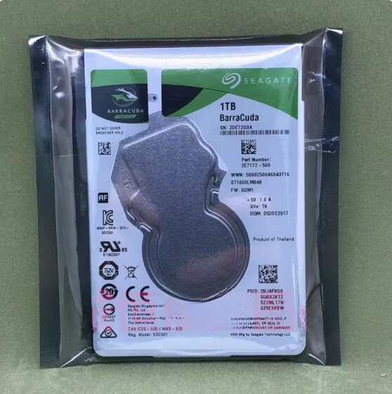 1Pcs Suitable for ST1000LM048 1T laptop hard drive 7mm 2.5-inch