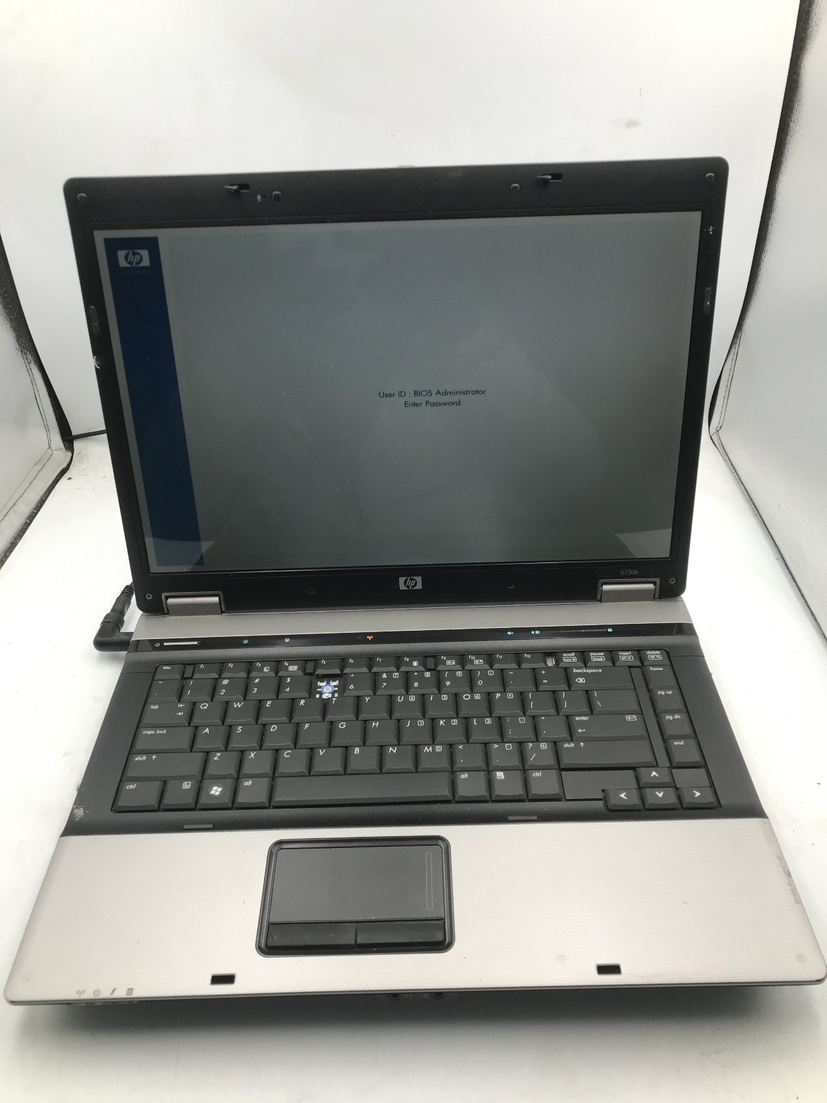 HP COMPAQ 6730B - BOOTS TO BIOS/LOCKED - INTEP P8400 - 2GB RAM - READ DESC - BB