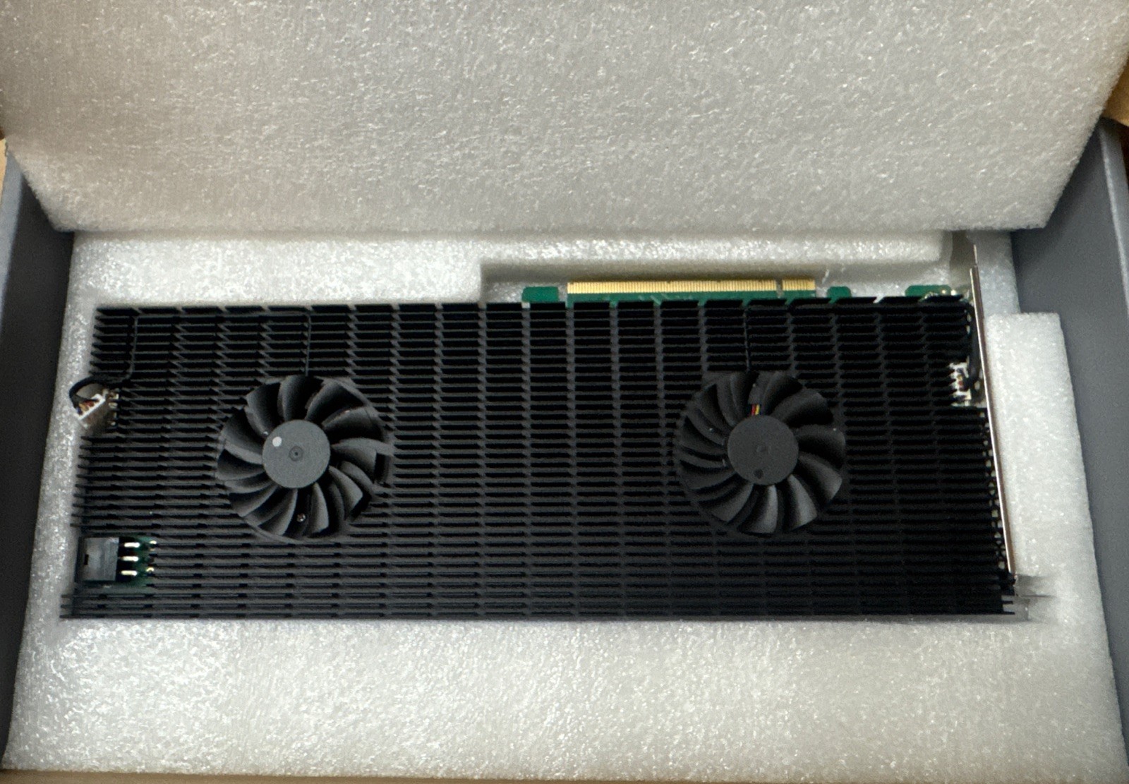 HighPoint SSD7540 PCI-Express PCIe 4.0 x16 8Port M.2 NVMe Raid Controller,NOB FS