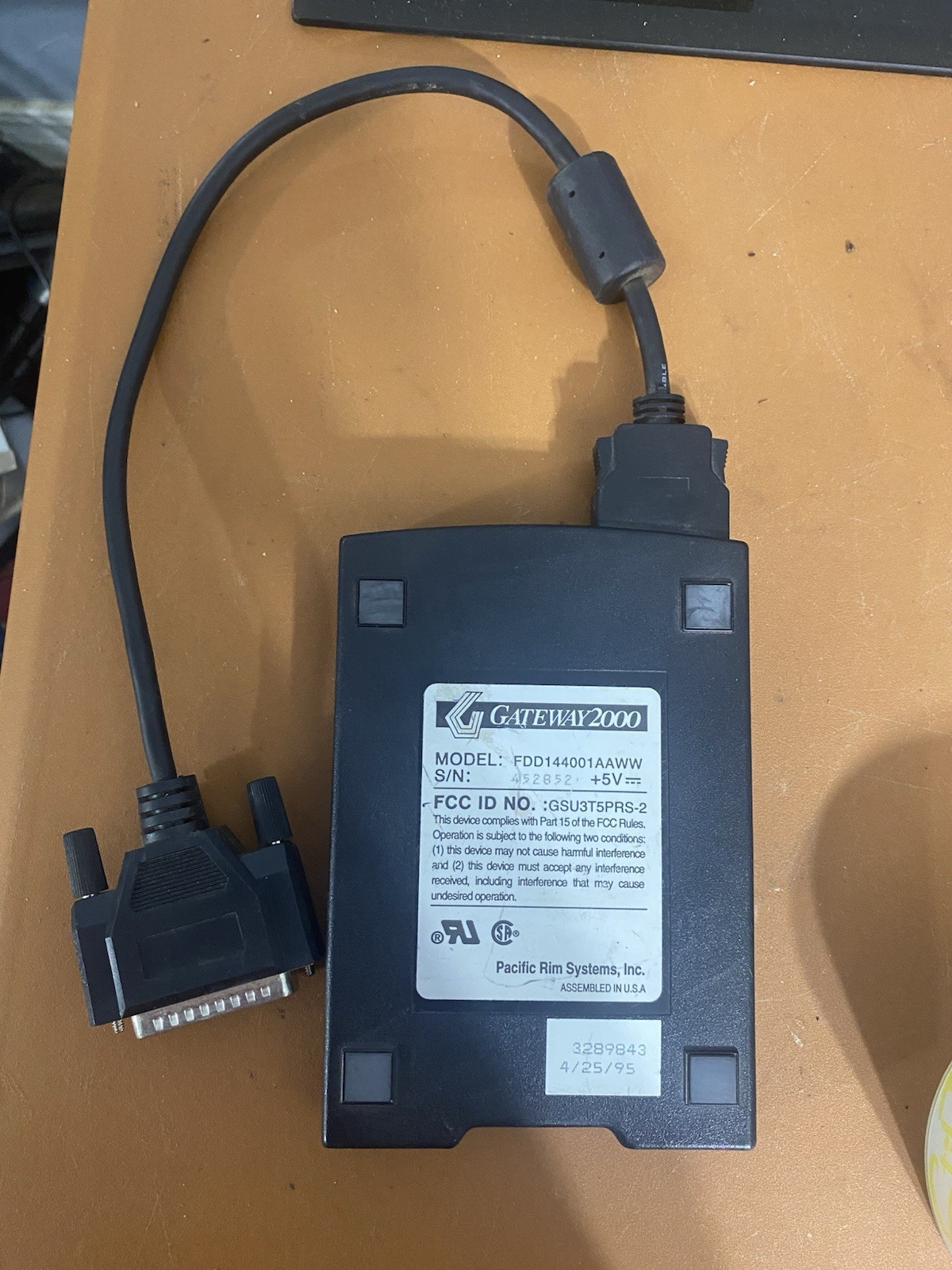 Vintage Gateway 2000 External Floppy Drive 3.5" Model FDD14001AAWW 1995