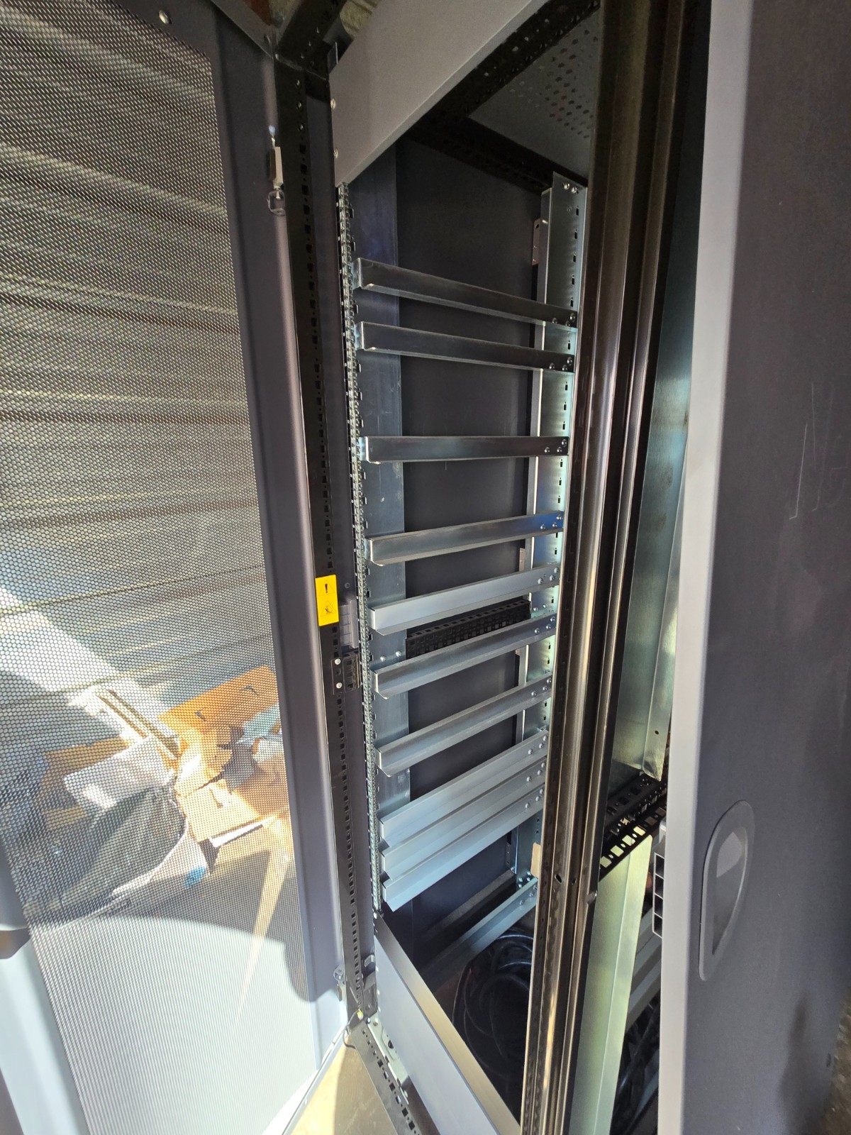 Server Rack Cabinet Netapp