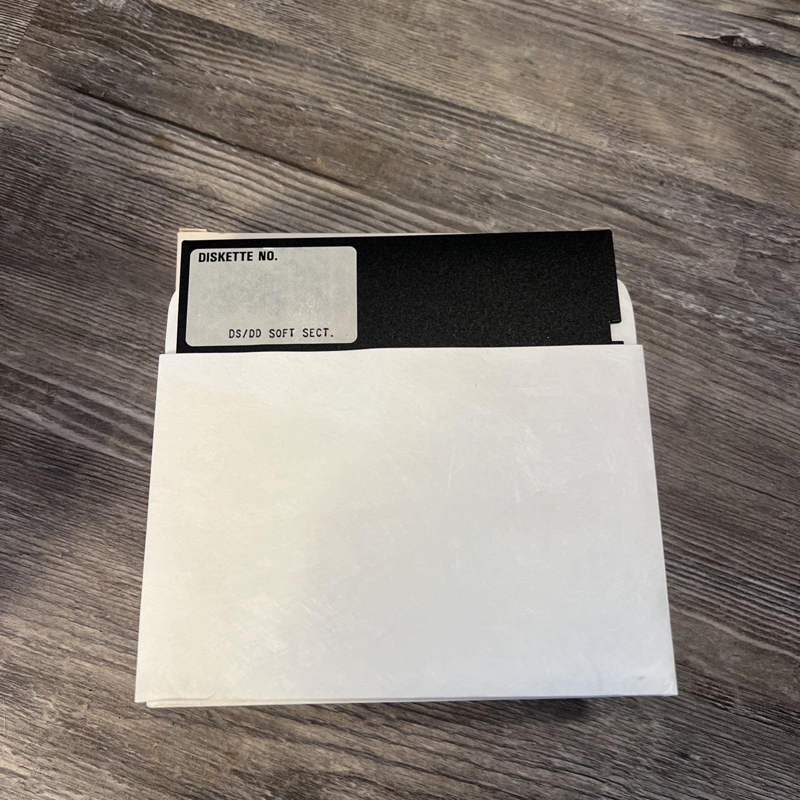 New 5.25 DS/DD floppy disks.  UNFORMATTED.  10 Pack of diskettes with sleeves.