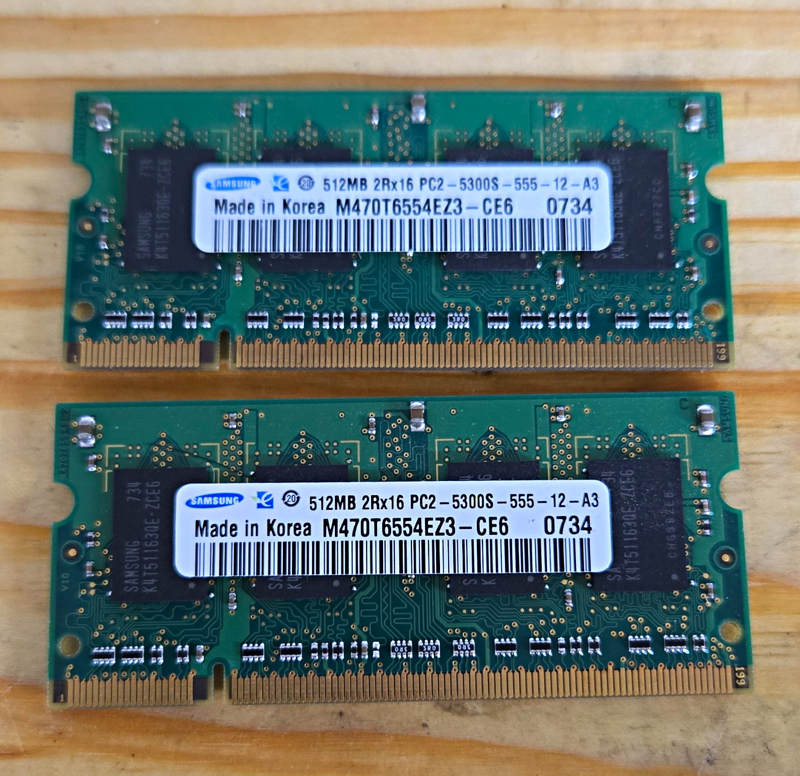 Samsung 1GB Kit (2x512MB) DDR2 SO-DIMM PC2-5300S ECC RAM M470T6554EZ3-CE6