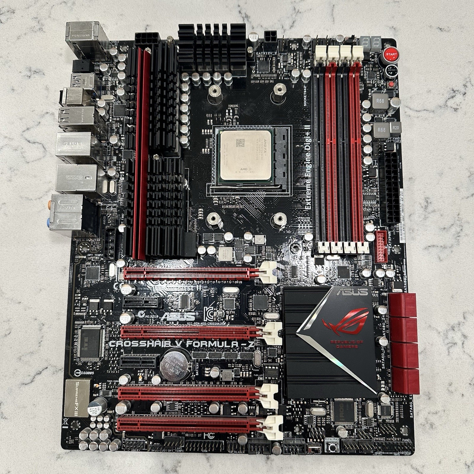 ASUS ROG Crosshair V Formula-Z Motherboard AMD FX FD 9370 Processor DDR3 FX