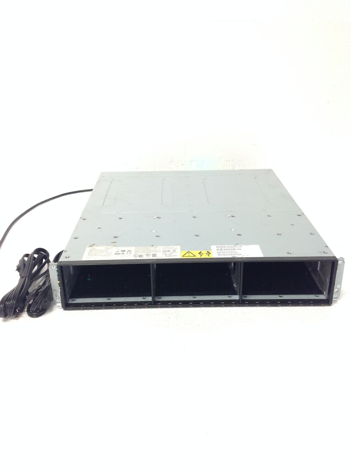 IBM 2072-24E Expansion Array w/ 2x 00Y2527 Expansion Controller, No HD, QTY