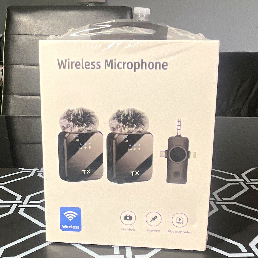 Wireless Dual Microphone Set 2 TX + 1 RX Plug & Play Noise Reduction Black