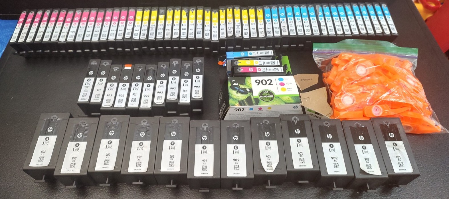 HP 902 Empty Ink Cartridges Quantity  82 - Lot of 82 Empty - Used
