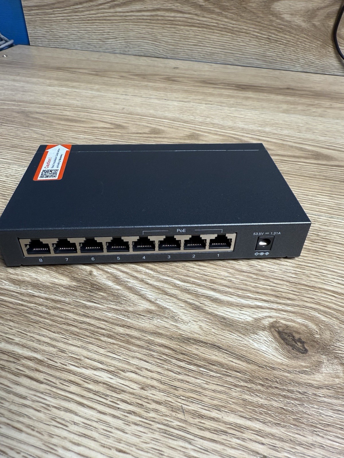 TP-Link TL-SF1008P 8-Port 10/100Mbps PoE+ Desktop Switch v8.6