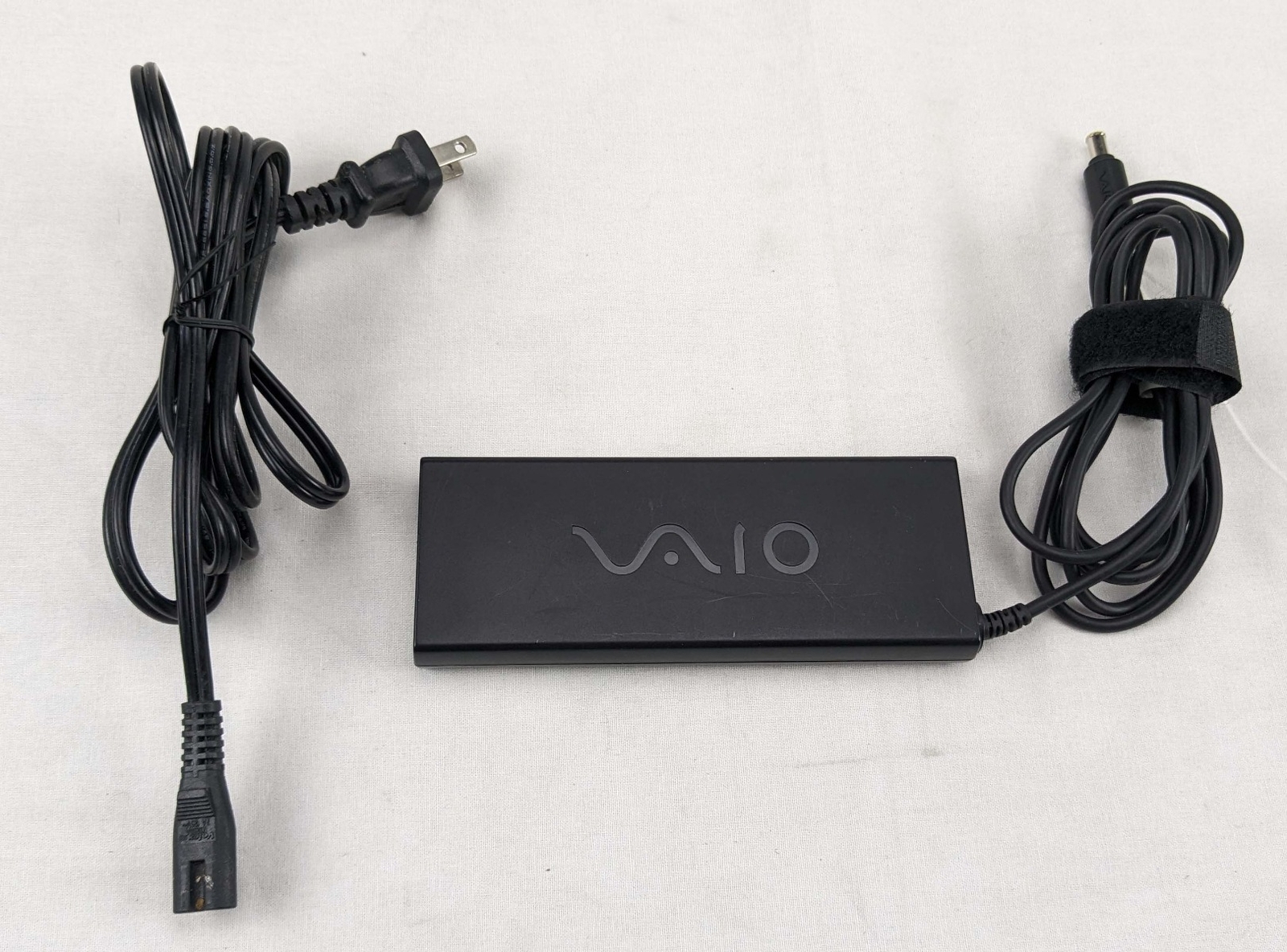 Sony AC Adapter Genuine PCGA-AC16V6 16V 4A 65W VAIO Power Charger